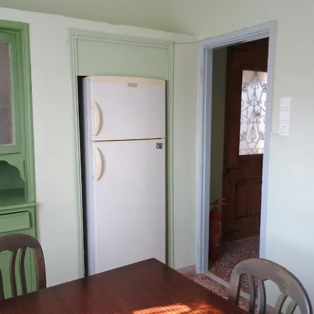 Spartan Antonis' House Дом отдыха Спарта